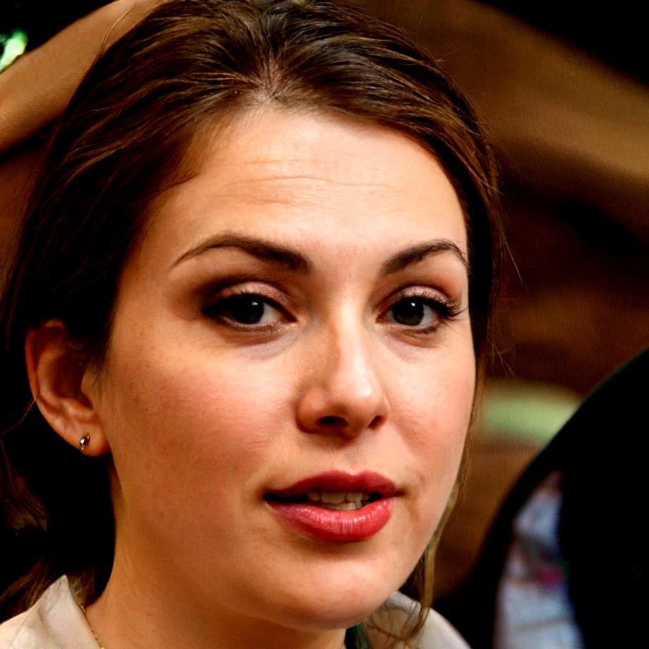 Elinor Vanhanen, senior automation specialist with extensive experience in financial systems